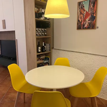 Daire Olivetta House
